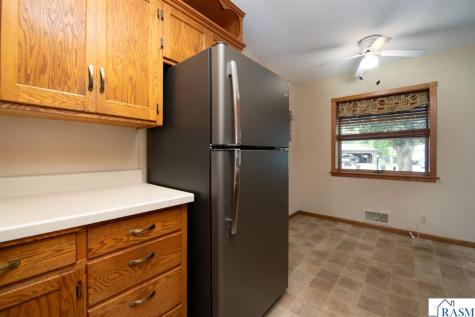 1808 Sunray Avenue Mankato MN 56001