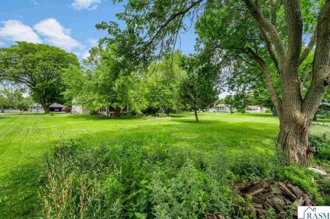 47 Skyline Drive Mankato MN 56001