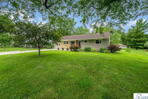 47 Skyline Drive Mankato MN 56001