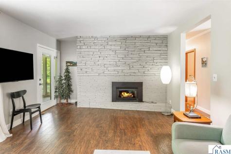 47 Skyline Drive Mankato MN 56001