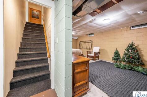 47 Skyline Drive Mankato MN 56001