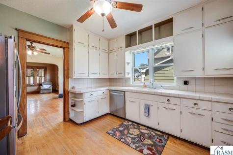 315 W 6th Street Blue Earth MN 56013