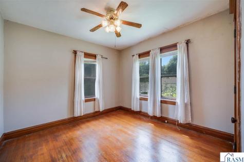 315 W 6th Street Blue Earth MN 56013