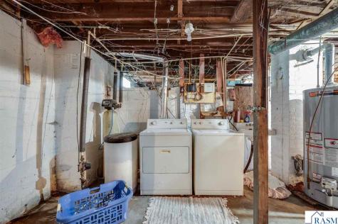 315 W 6th Street Blue Earth MN 56013