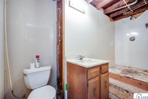 315 W 6th Street Blue Earth MN 56013