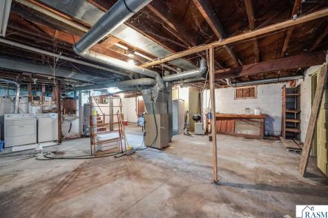 315 W 6th Street Blue Earth MN 56013