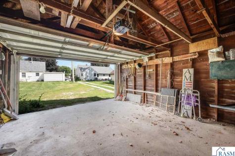 315 W 6th Street Blue Earth MN 56013