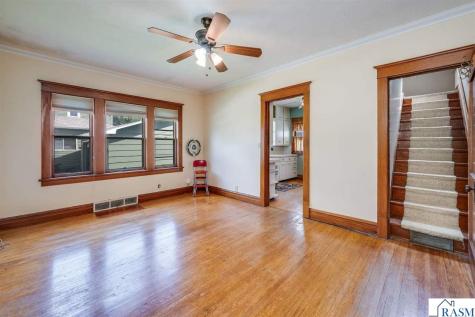 315 W 6th Street Blue Earth MN 56013