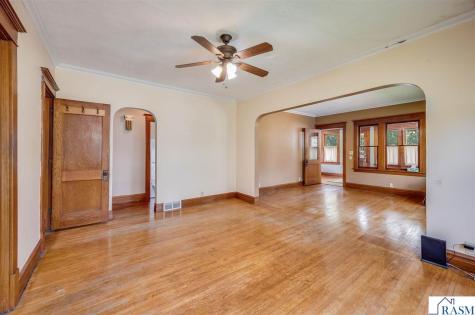 315 W 6th Street Blue Earth MN 56013