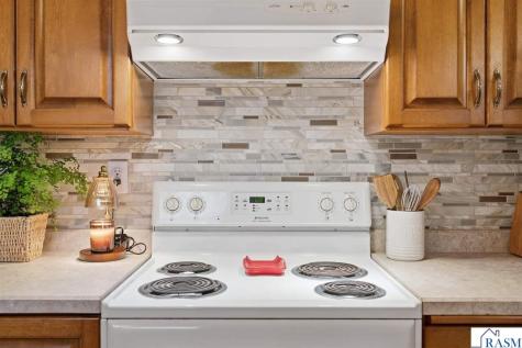 80 SE 10th Street Wells MN 56097