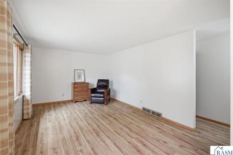 80 SE 10th Street Wells MN 56097