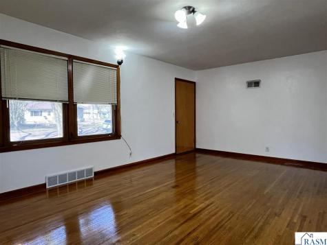 918 6th Street North St. James MN 56081