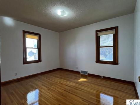 918 6th Street North St. James MN 56081