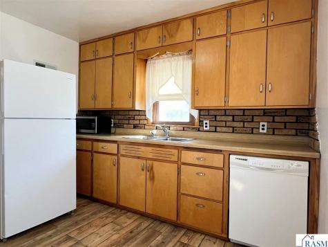 918 6th Street North St. James MN 56081