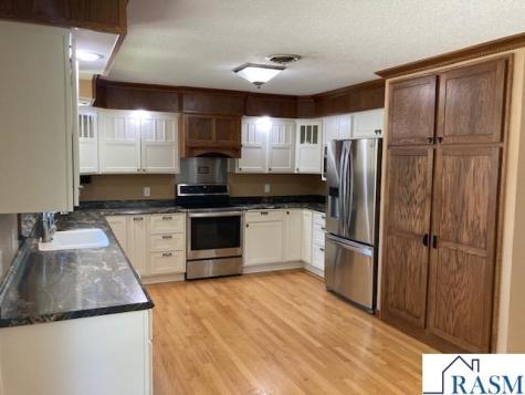 101 SE Burnside Street Sleepy Eye MN 56085