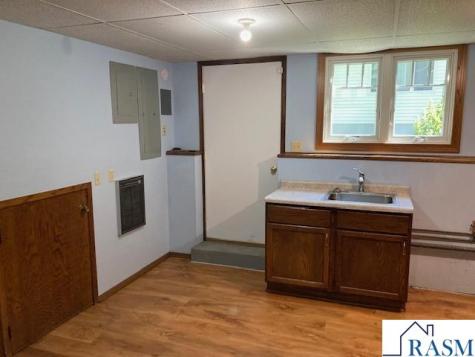 101 SE Burnside Street Sleepy Eye MN 56085