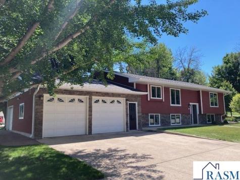 101 SE Burnside Street Sleepy Eye MN 56085
