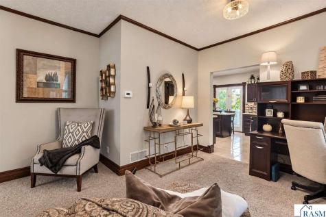 200 N Lexington Avenue Le Center MN 56057