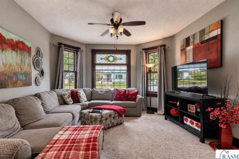 200 N Lexington Avenue Le Center MN 56057
