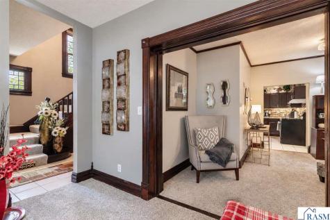 200 N Lexington Avenue Le Center MN 56057