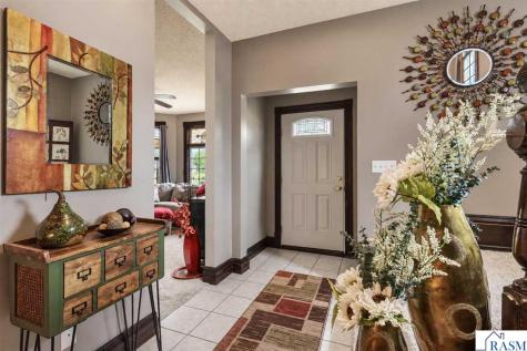 200 N Lexington Avenue Le Center MN 56057