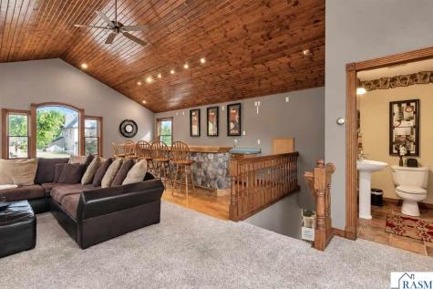 200 N Lexington Avenue Le Center MN 56057