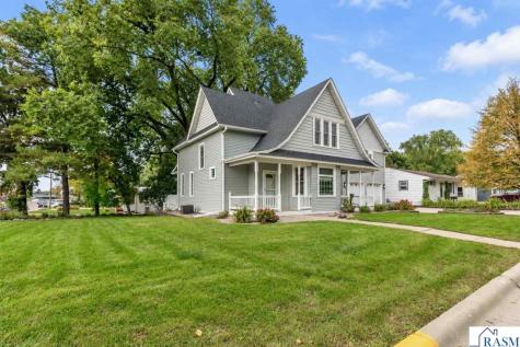 200 N Lexington Avenue Le Center MN 56057