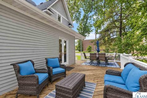 200 N Lexington Avenue Le Center MN 56057
