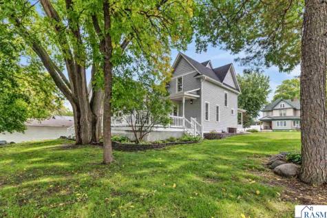 200 N Lexington Avenue Le Center MN 56057
