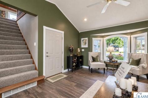 200 N Lexington Avenue Le Center MN 56057