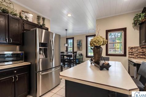 200 N Lexington Avenue Le Center MN 56057