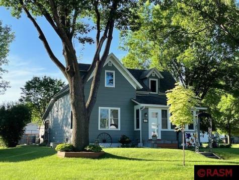 803 N 4th Street St. Peter MN 56082