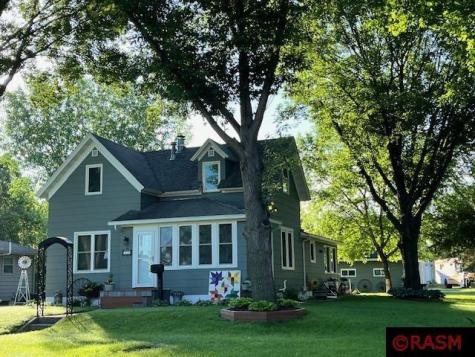803 N 4th Street St. Peter MN 56082