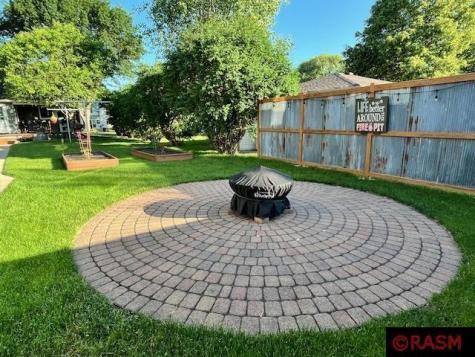 803 N 4th Street St. Peter MN 56082