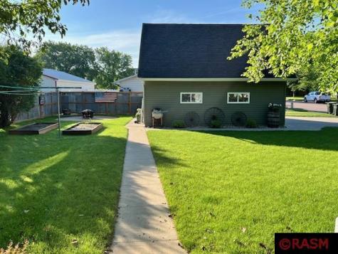 803 N 4th Street St. Peter MN 56082