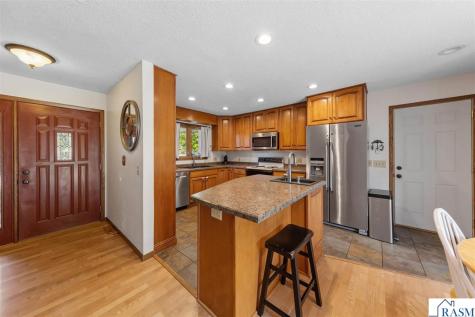 1552 Nottingham Drive North Mankato MN 56003