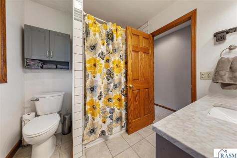 1552 Nottingham Drive North Mankato MN 56003