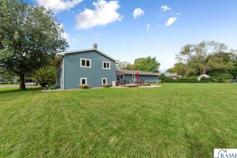 1552 Nottingham Drive North Mankato MN 56003