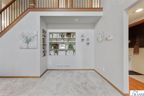1552 Nottingham Drive North Mankato MN 56003