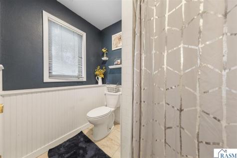 1552 Nottingham Drive North Mankato MN 56003
