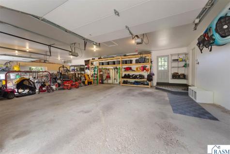 1552 Nottingham Drive North Mankato MN 56003