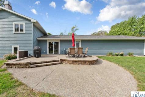 1552 Nottingham Drive North Mankato MN 56003