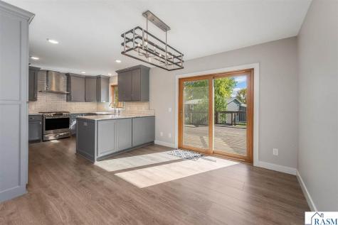 1721 Lilac Lane North Mankato MN 56003