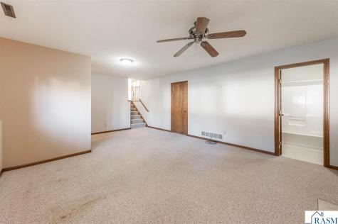1721 Lilac Lane North Mankato MN 56003