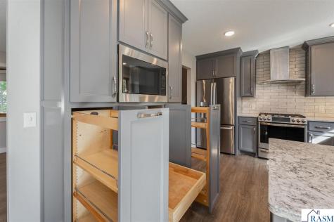 1721 Lilac Lane North Mankato MN 56003