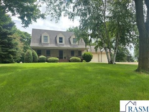 44395 Hillside Court St. Peter MN 56082