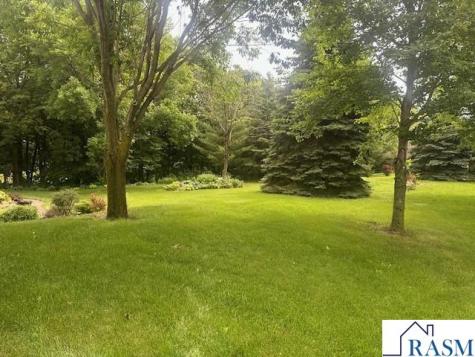 44395 Hillside Court St. Peter MN 56082