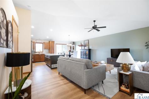 240 Grovebrook Circle Mankato MN 56001
