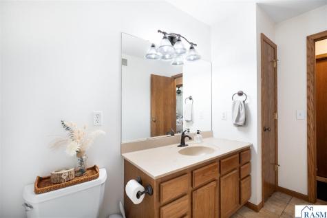 240 Grovebrook Circle Mankato MN 56001