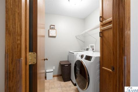 240 Grovebrook Circle Mankato MN 56001